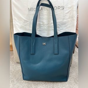 MICHAEL KORS JUNIE LARGE TOTE PEBBLED LEATHER